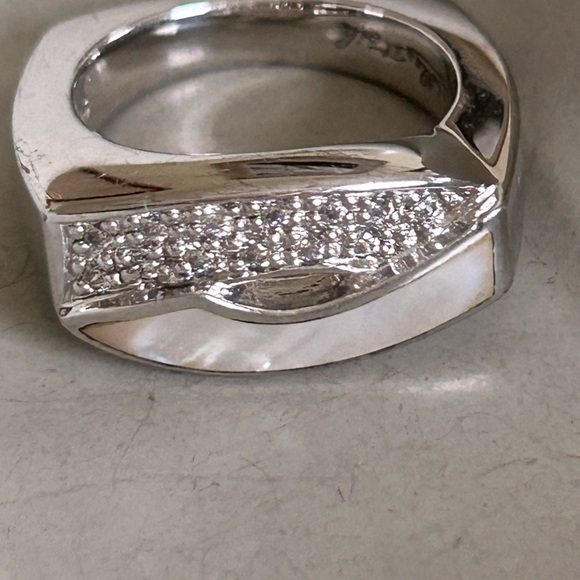 TODAY ONLY🎉❤️BELLE ETOILE PIROUETTE RING 💍 SZ 7 EUC - Picture 8 of 8